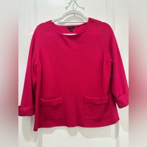 Ann Taylor Pink Cropped Knit Top 3/4 raglan - Size M